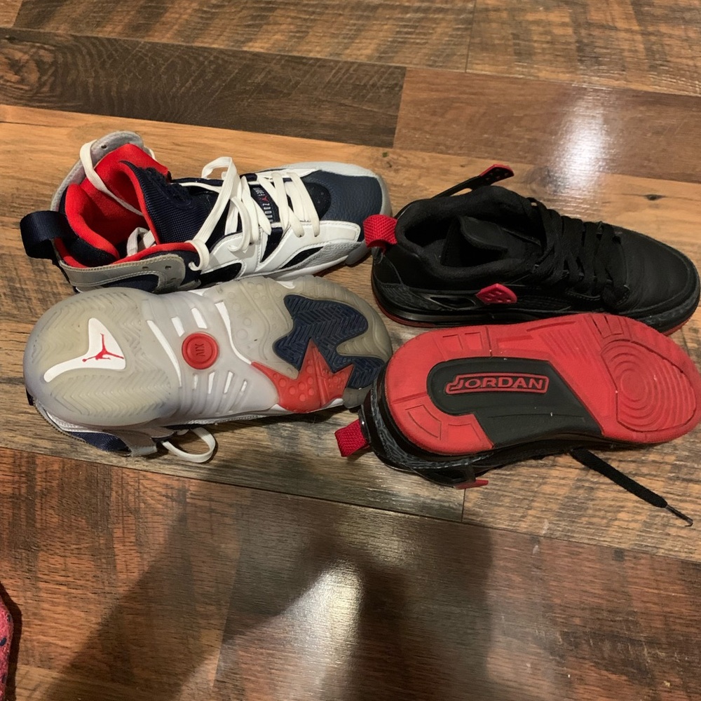 Jordan Kids' Black and Red Sneakers